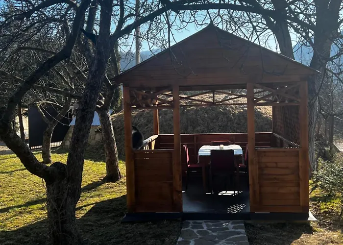 Котедж Gloria Будинок Повністю